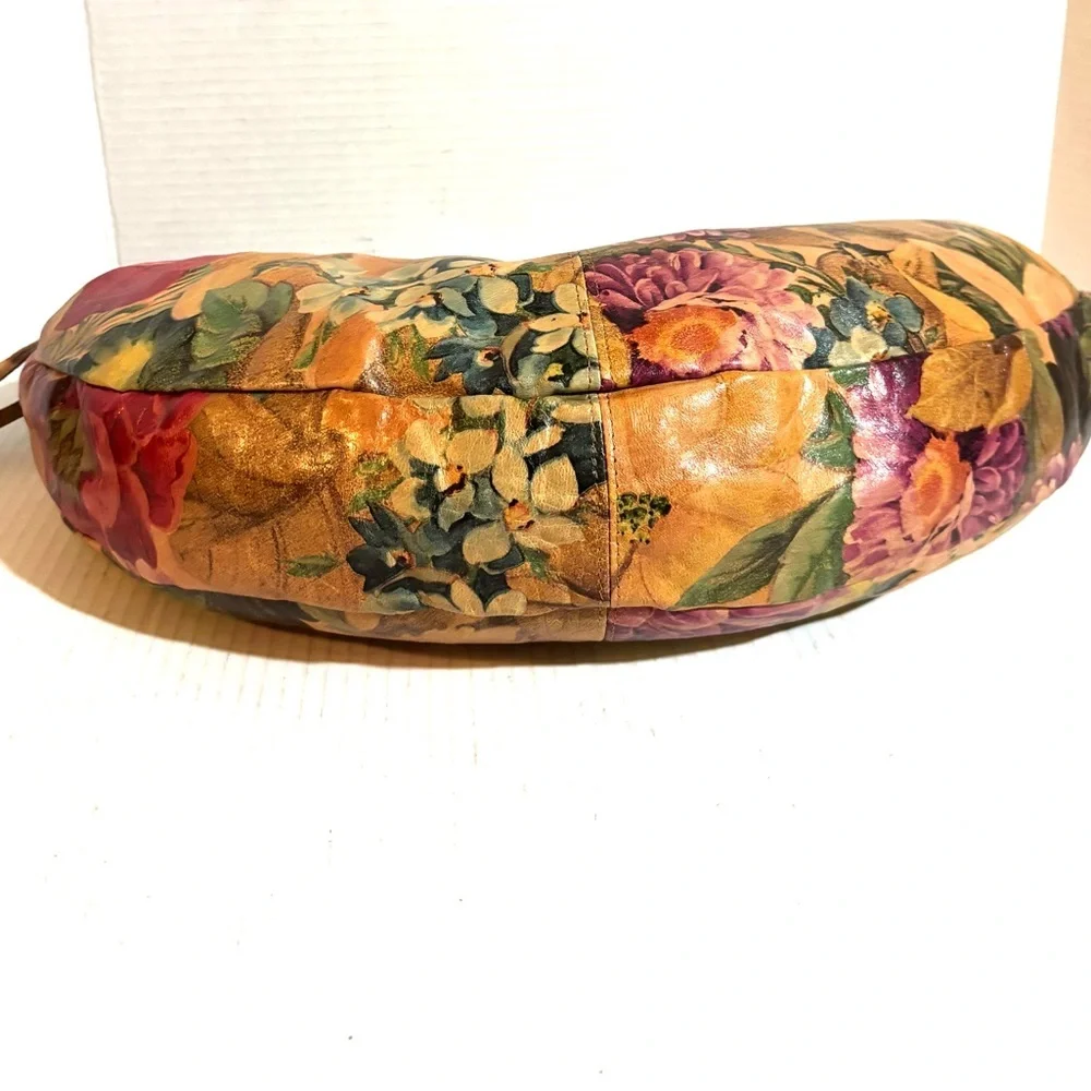 Floral Crescent Hobo Shoulder Bag in Multicolor Leather